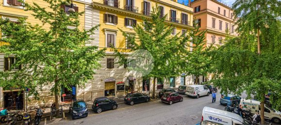 1 bedroom Apartment in Rome, Italy No. 324720 10