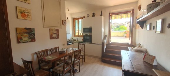 Apartamento de 3 dormitorios en Florence, Italy No. 325359 3
