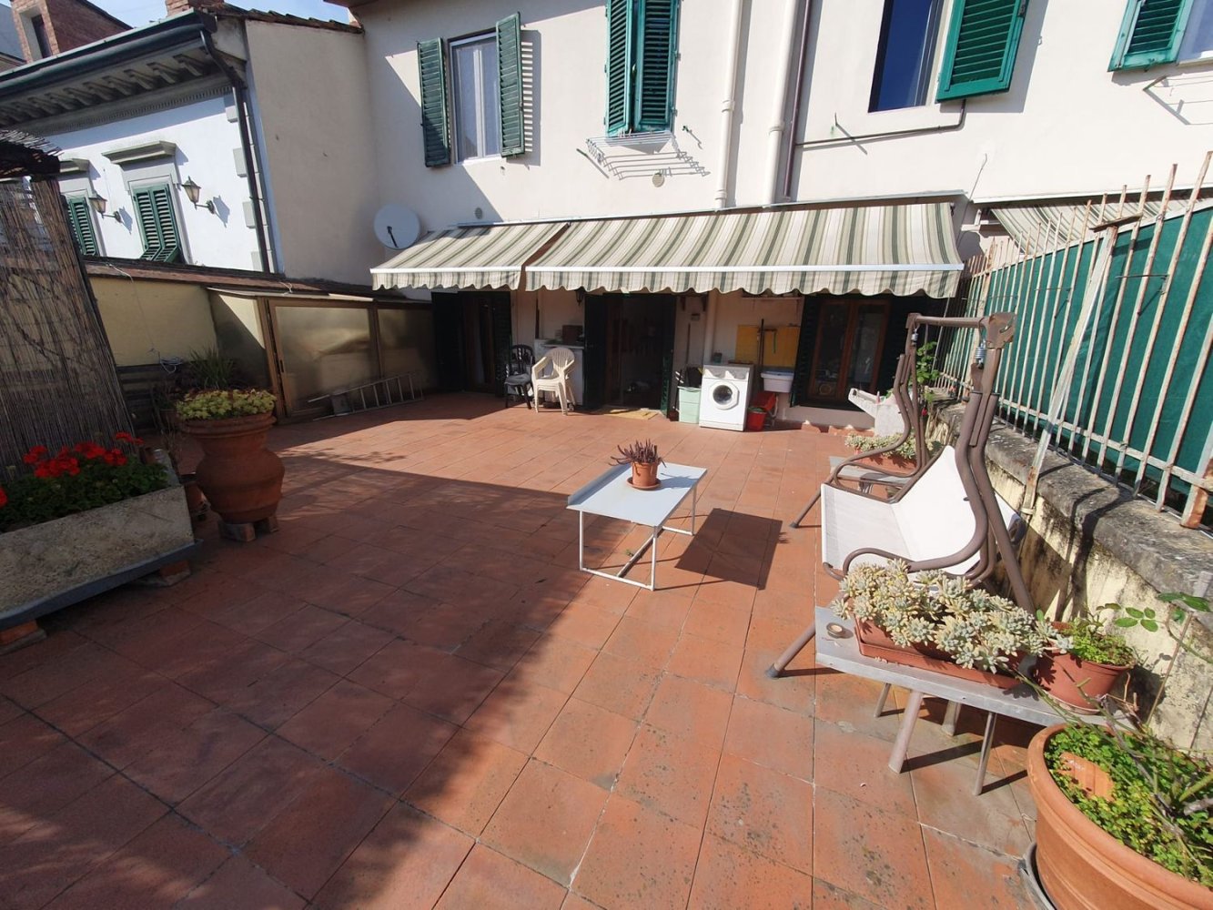 Apartamento de 3 dormitorios en Florence, Italy No. 325359