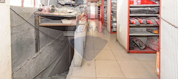 Lagerhaus in Vialonga, Portugal 408m², Nr. 69634 3