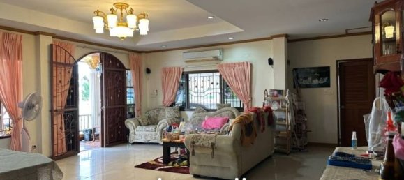 4 bedrooms Villa in Bang Lamung, Thailand No. 17836 3