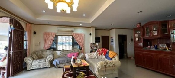 4 bedrooms Villa in Bang Lamung, Thailand No. 17836 2