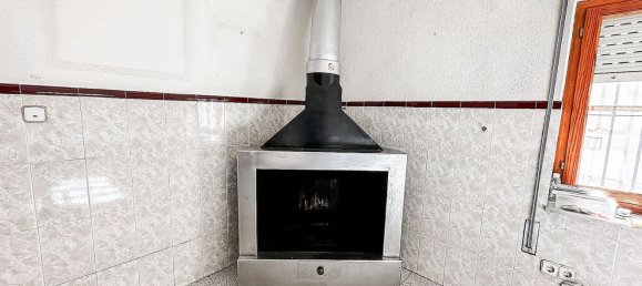 3 Schlafzimmer Haus in Pinoso, Spain, Nr. 95489 9