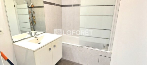 Квартира с 3 спальнями в Женвилье, Франция № 129753 7