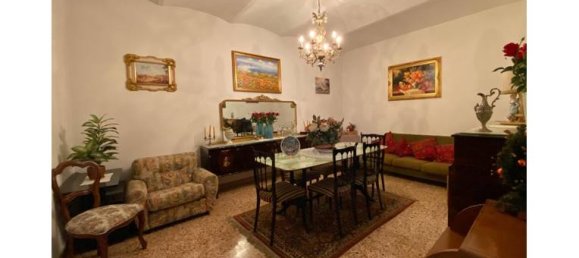 Casa de 5 habitaciónes en Arezzo, Italy No. 277720 4