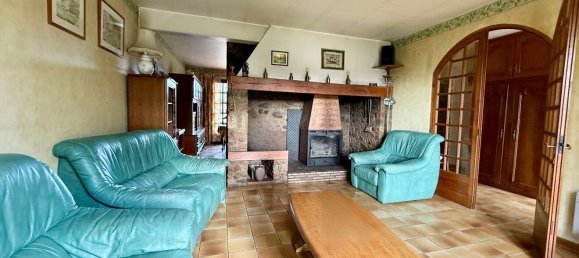 Casa de 3 dormitorios en Courtenay, France No. 42336 3