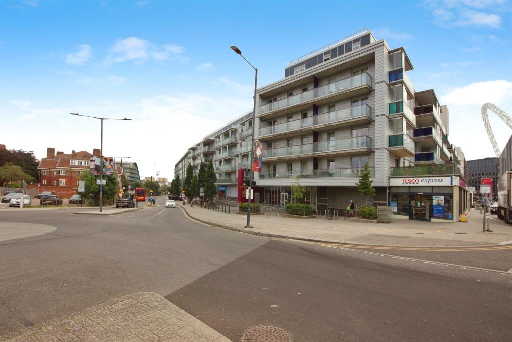 2 bedrooms Apartment in Wembley, United Kingdom No. 6352