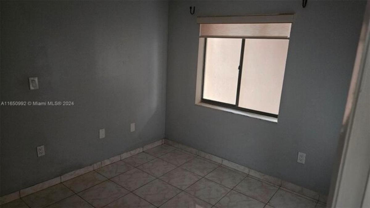 Casa de 3 dormitorios en Miami, USA No. 274653