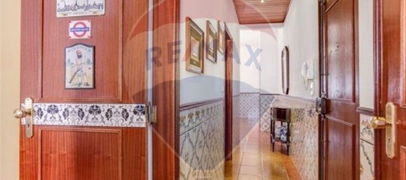 3 bedrooms Apartment in Lisbon, Portugal No. 70354 5