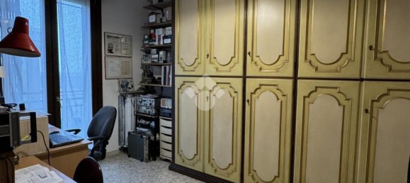 3 bedrooms Apartment in Verona, Italy No. 220573 9
