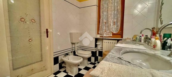 Дом с 6 комнатами в Кастелламонте, Италия № 25279 23