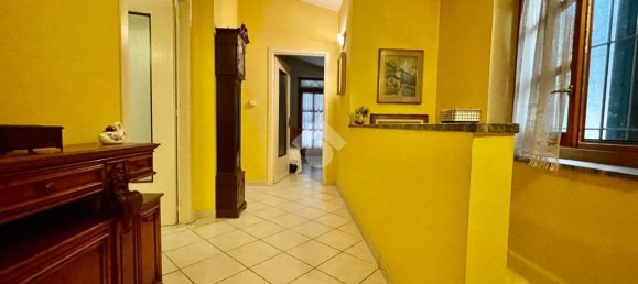 Дом с 6 комнатами в Кастелламонте, Италия № 25279 35