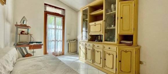 Дом с 6 комнатами в Кастелламонте, Италия № 25279 11