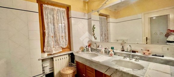 Дом с 6 комнатами в Кастелламонте, Италия № 25279 13