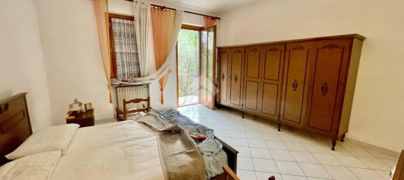 Дом с 6 комнатами в Кастелламонте, Италия № 25279 12