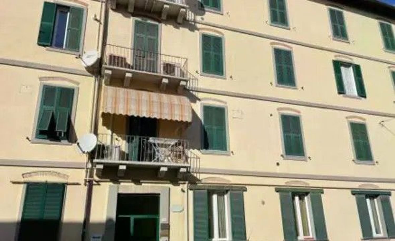4-salle Appartement à Grosseto, Italy No. 264827