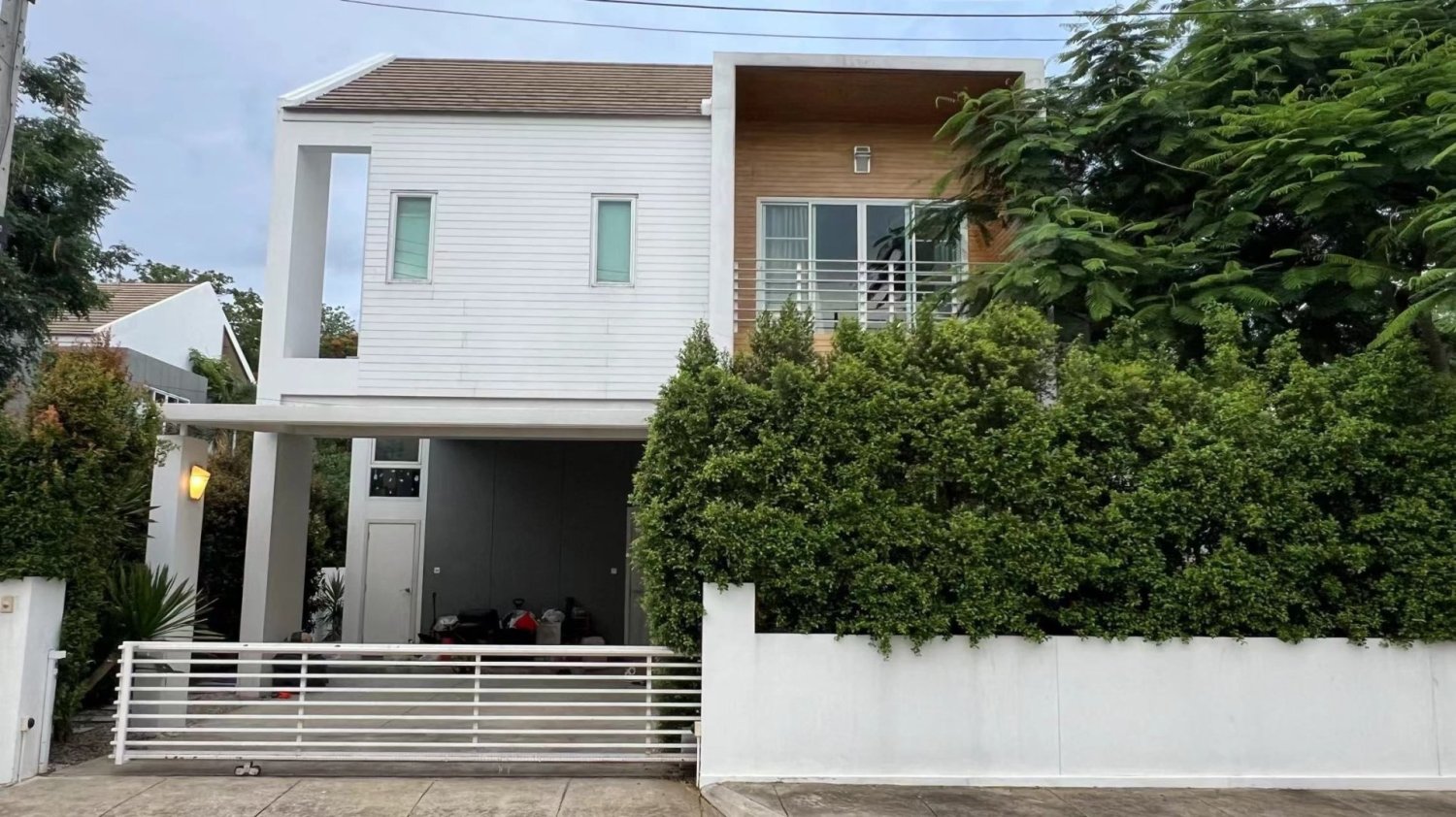 Casa de 3 dormitorios en Mae Rim, Thailand No. 75298