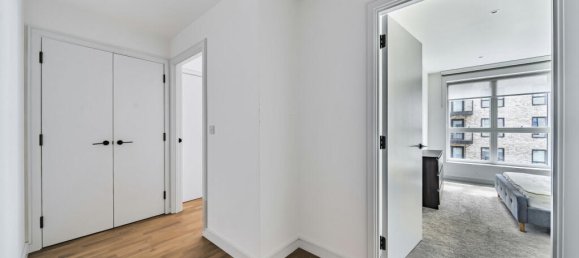 1 bedroom Apartment in Southall, United Kingdom No. 11108 19