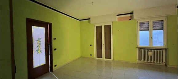 4 Schlafzimmer Wohnung in Sergnano, Italy, Nr. 362339 9