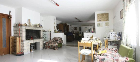 4 Schlafzimmer Villa in Rimini, Italy, Nr. 283645 17