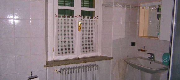 21 Schlafzimmer Villa in Cisterna d'Asti, Italy, Nr. 334976 40