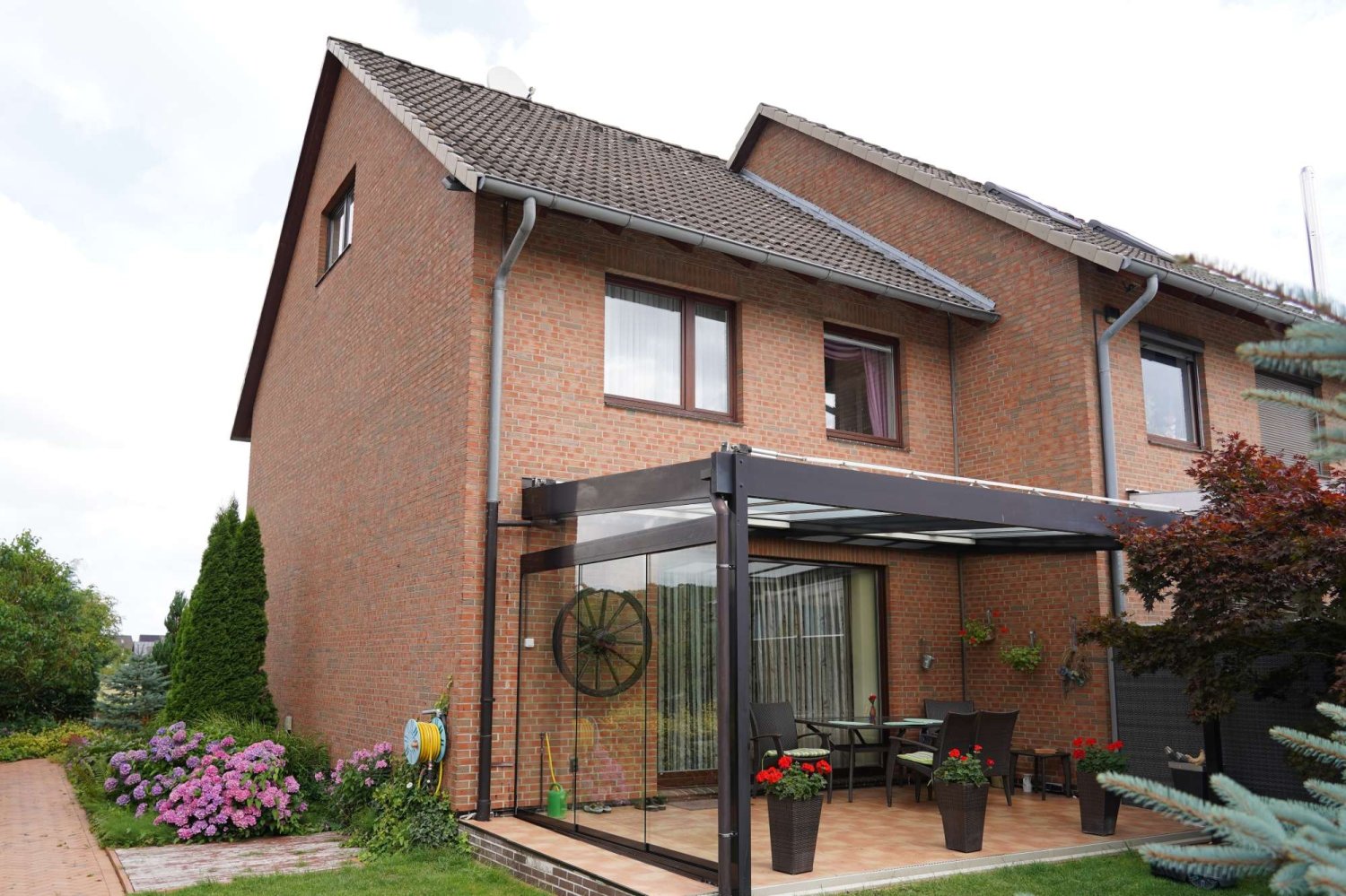 5 rooms Townhouse in Hanover, Germany No. 235131