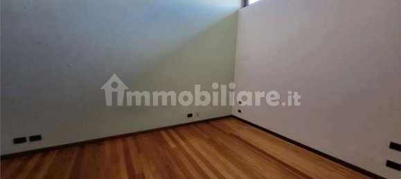 4 Schlafzimmer Wohnung in Orta San Giulio, Italy, Nr. 333541 32