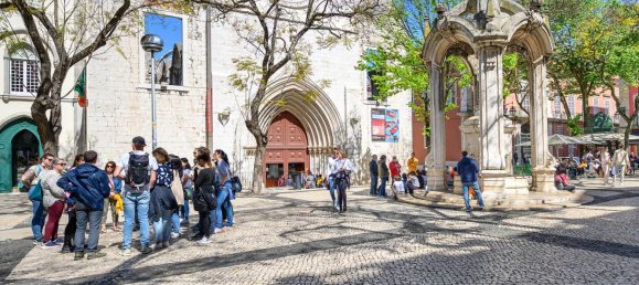 2 bedrooms Apartment in Lisbon, Portugal No. 9726 18