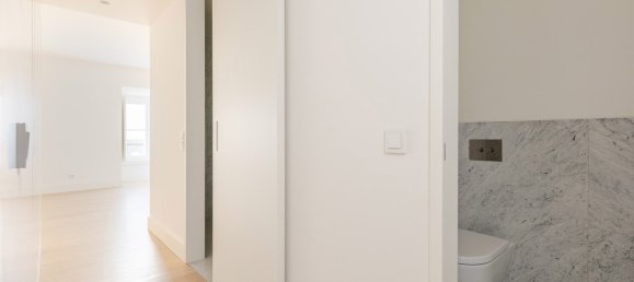 2 bedrooms Apartment in Lisbon, Portugal No. 9726 30