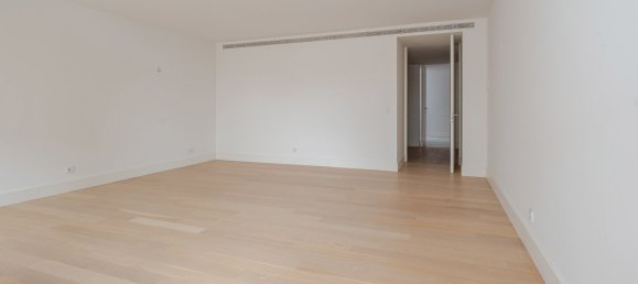 2 bedrooms Apartment in Lisbon, Portugal No. 9726 23