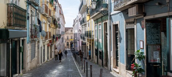 2 bedrooms Apartment in Lisbon, Portugal No. 9726 16