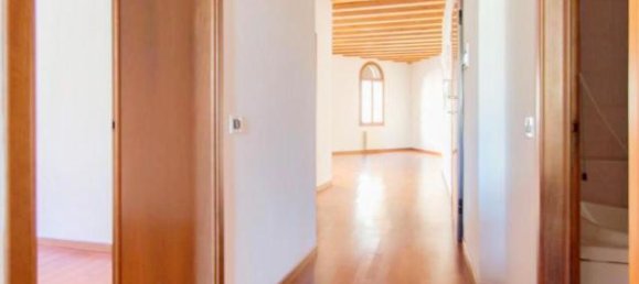 7-salle Appartement à Vicenza, Italy No. 231759 19