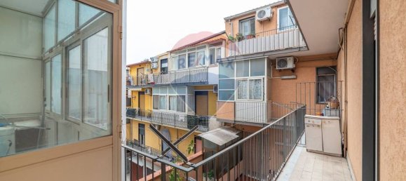 8 rooms Apartment in Catania, Italy No. 109347 13