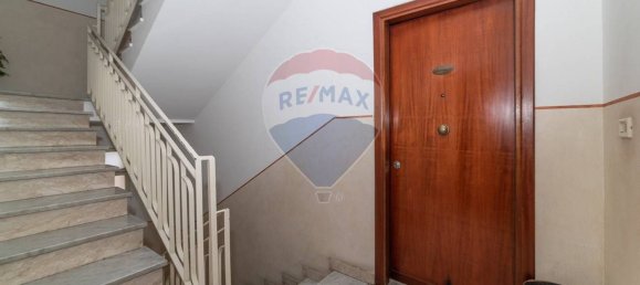 8 rooms Apartment in Catania, Italy No. 109347 3