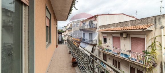 8 rooms Apartment in Catania, Italy No. 109347 2