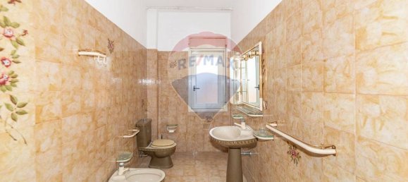 8 rooms Apartment in Catania, Italy No. 109347 15