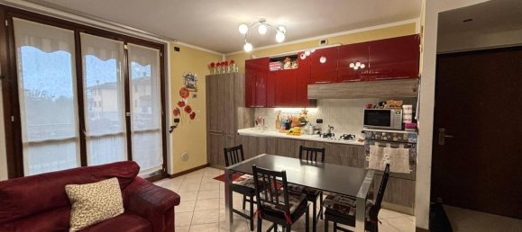 Apartamento de 3 habitaciónes en San Martino in Strada, Italy No. 23837 2