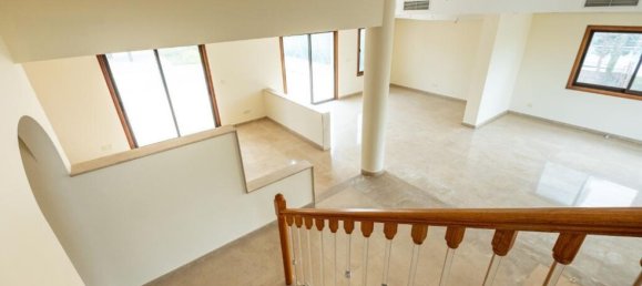 Вилла 215м² в Никосия, Кипр № 24511 7