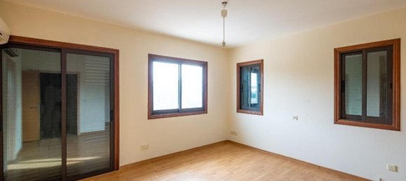 Вилла 215м² в Никосия, Кипр № 24511 9