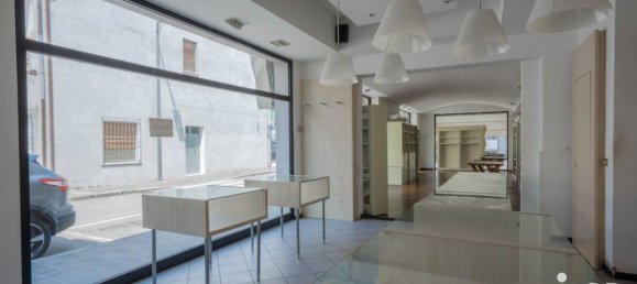 2-Zimmer Gewerbliche Immobilie in Portomaggiore, Italy, Nr. 260925 9