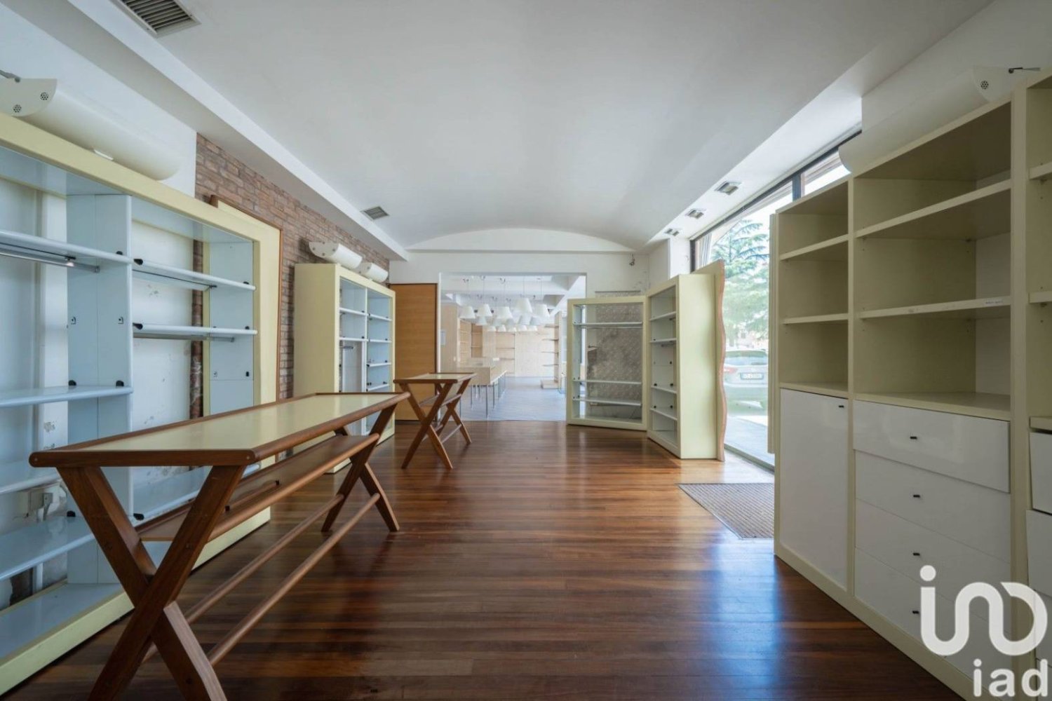 2-Zimmer Gewerbliche Immobilie in Portomaggiore, Italy, Nr. 260925