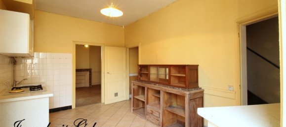 3 bedrooms Villa in Saint-Rome-de-Cernon, France No. 189494 2