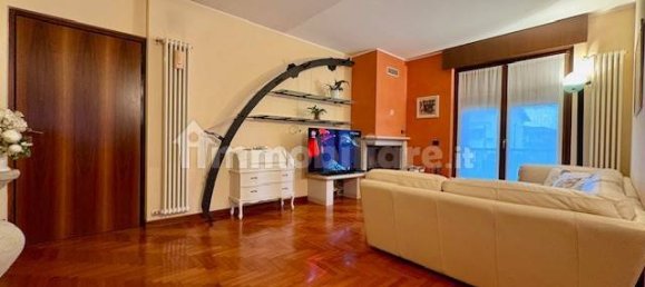 3 bedrooms Duplex in Sona, Italy No. 18870 8