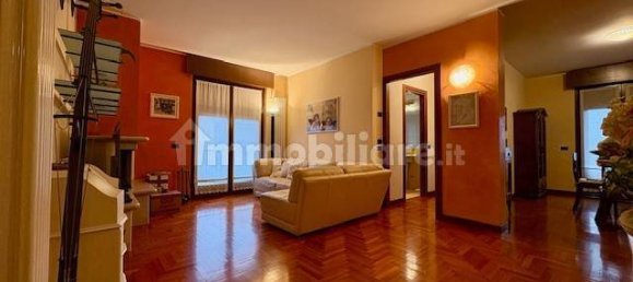 3 bedrooms Duplex in Sona, Italy No. 18870 10