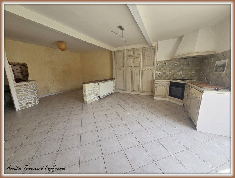 Casa de 2 dormitorios en Aumagne, France No. 282301