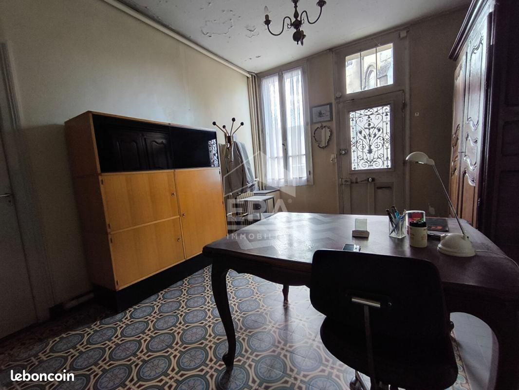 3 bedrooms House in Soissons, France No. 232131