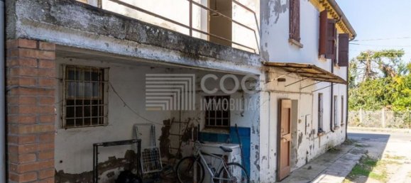 4 rooms House in Bagnacavallo, Italy No. 188257 2