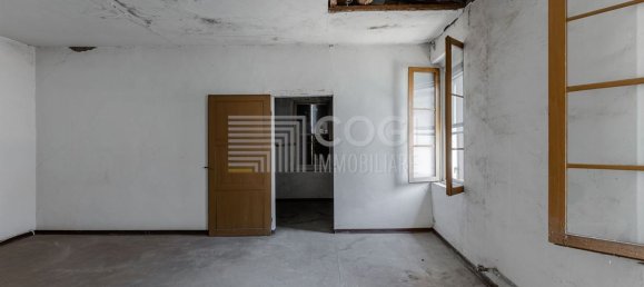 4 rooms House in Bagnacavallo, Italy No. 188257 17