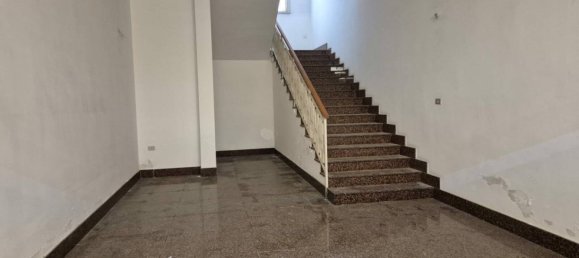 6 Schlafzimmer Wohnung in Trepuzzi, Italy, Nr. 304513 2