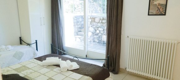 4 bedrooms Villa in Dizzasco, Italy No. 58318 17